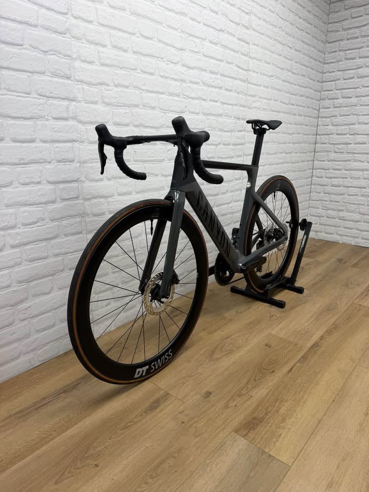 Canyon Aeroad CF SLX Small Shimano Di2 Disc Road Bike DT Swiss Carbon