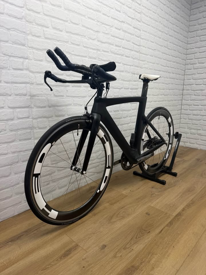 Trek Speed Concept Medium Shimano Ultegra Di2 Triathlon Bike HED Carbon