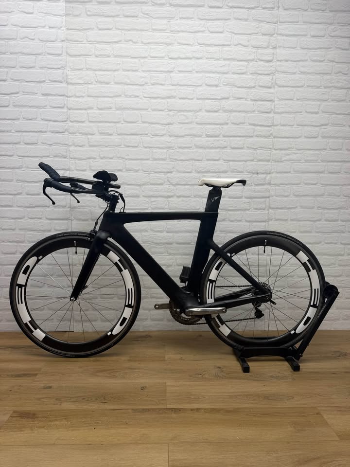 Trek Speed Concept Medium Shimano Ultegra Di2 Triathlon Bike HED Carbon