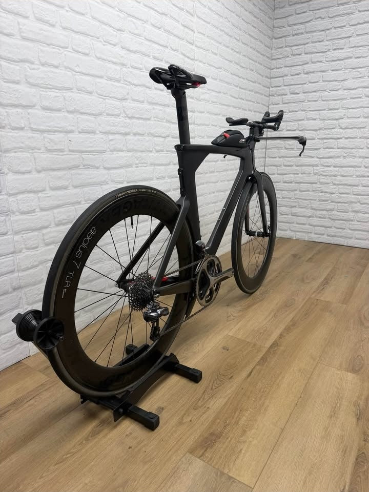 Trek Speed Concept Large Triathlon Bike