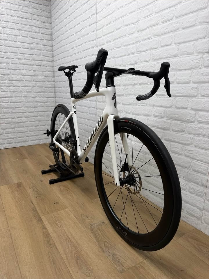 Specialized Tarmac SL7 56cm Road Bike