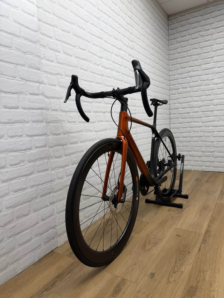 Giant TCR Advanced Pro Disc 0 Medium Road Bike