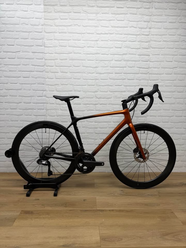 Giant TCR Advanced Pro Disc 0 Medium Road Bike
