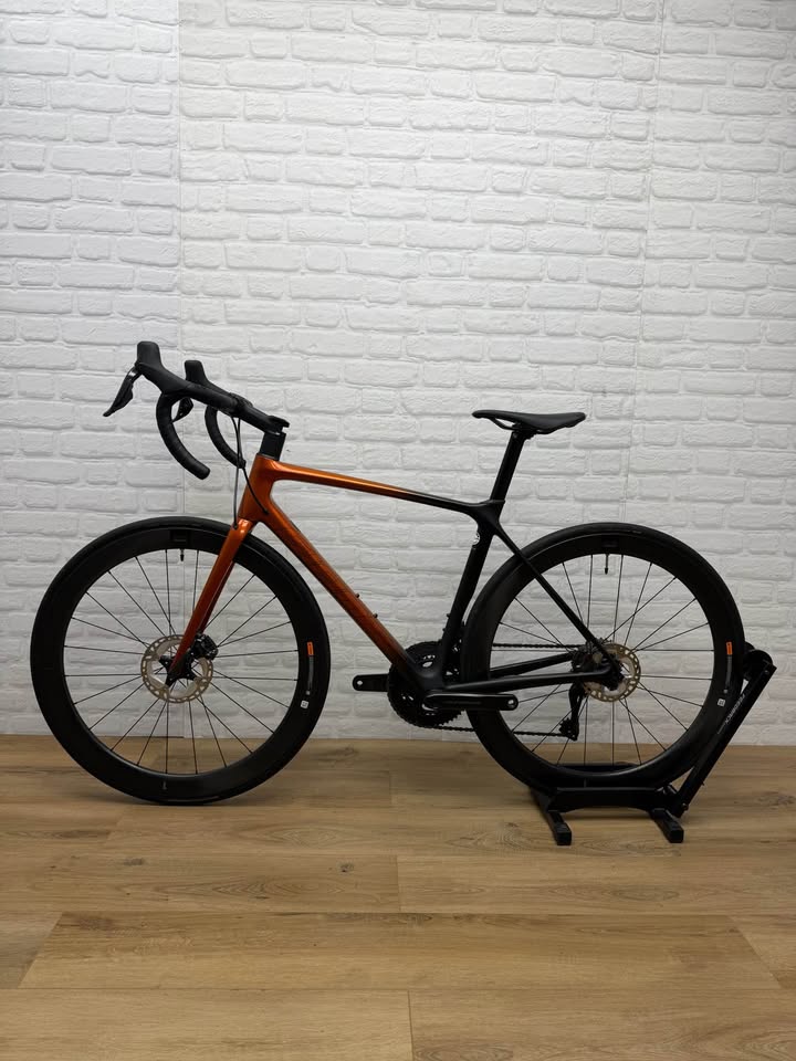 Giant TCR Advanced Pro Disc 0 Medium Road Bike