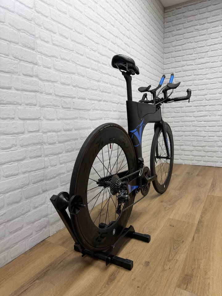 Ventum One Medium Triathlon Bike