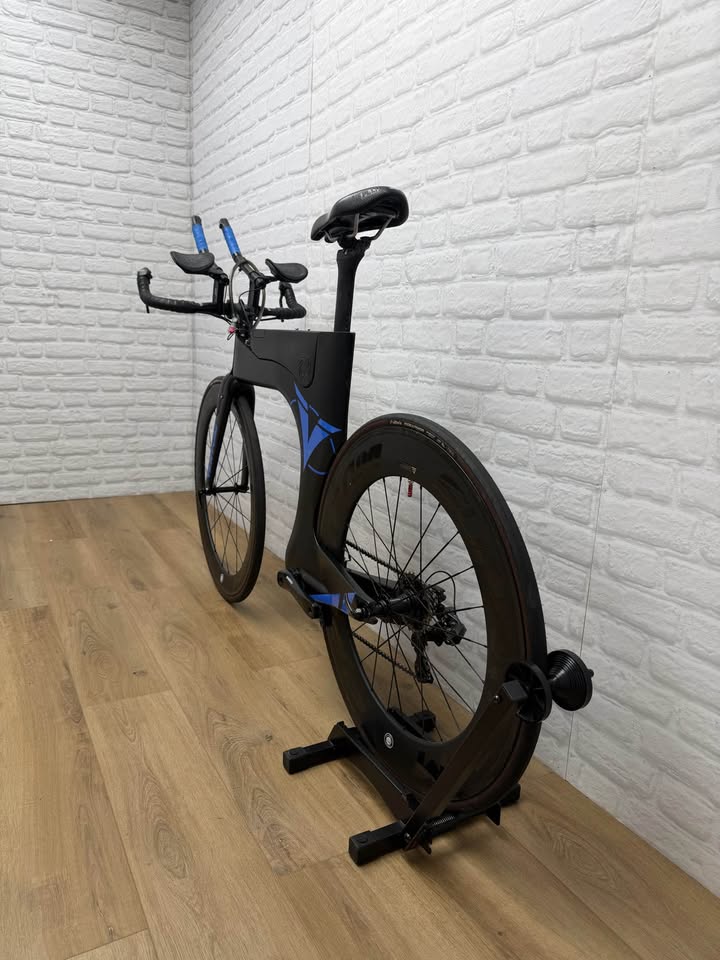 Ventum One Medium Triathlon Bike