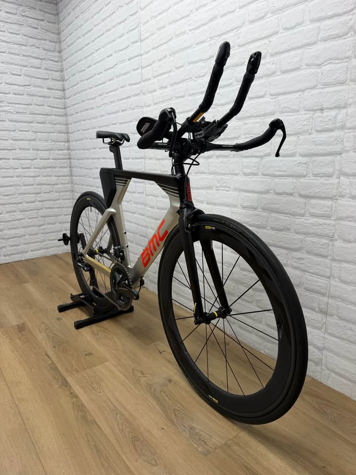 BMC Time Machine 02 One Medium/Short Di2 Triathlon Bike