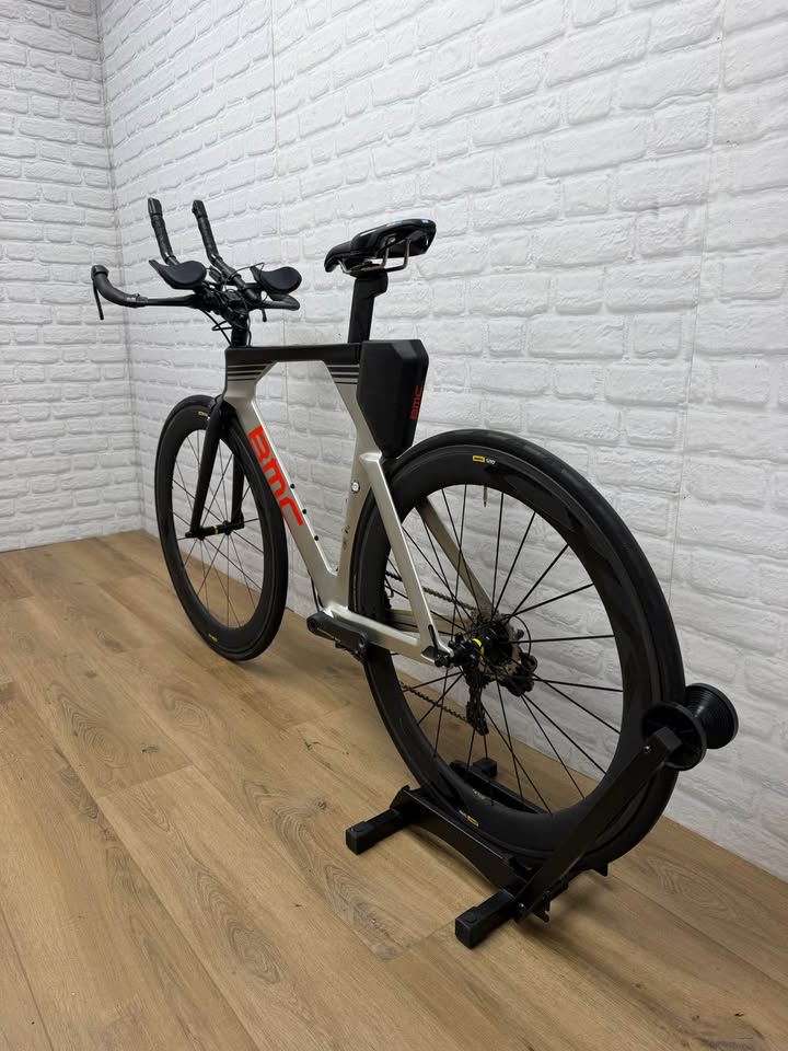 BMC Time Machine 02 One Medium/Short Di2 Triathlon Bike