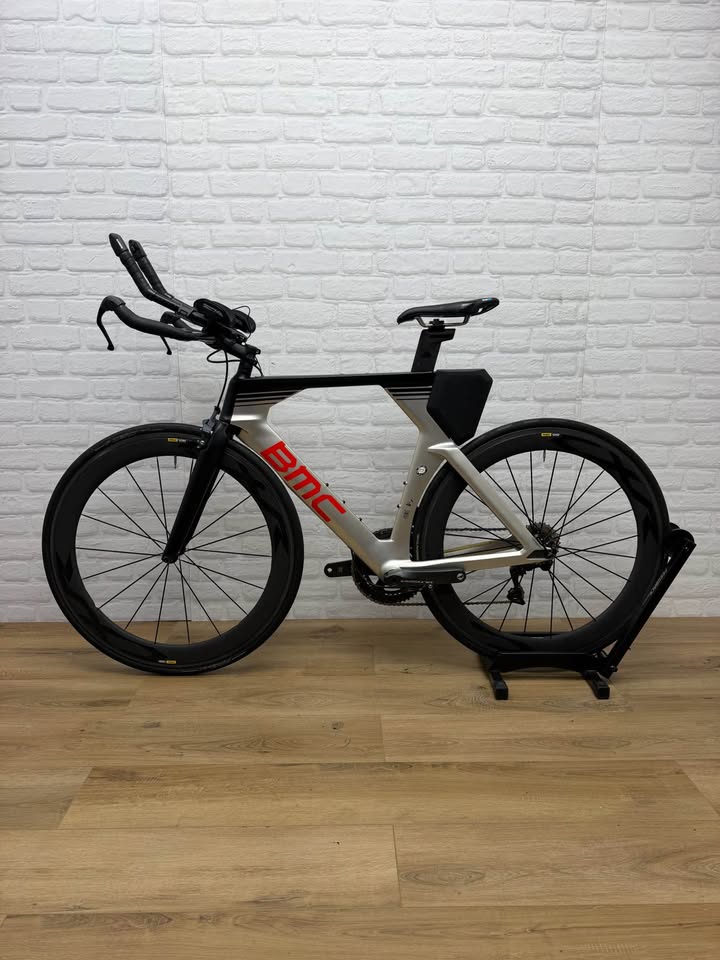 BMC Time Machine 02 One Medium/Short Di2 Triathlon Bike