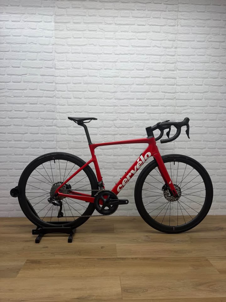Cervelo Caledonia 5 54cm Ultegra Di2 Disc Road Bike