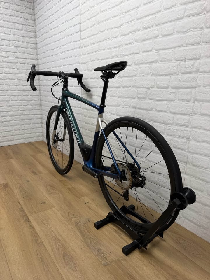 Specialized Diverge 56cm Ultegra Di2 Carbon Gravel Bike