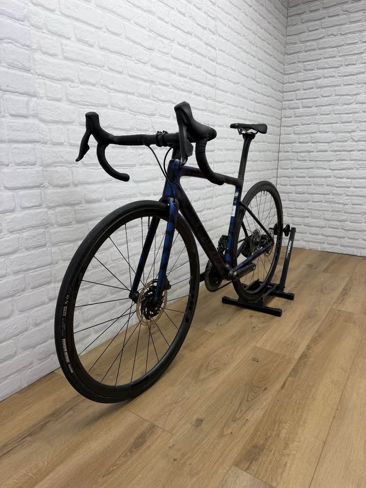 Specialized Tarmac SL6 52cm SRAM eTap AXS Disc Road Bike