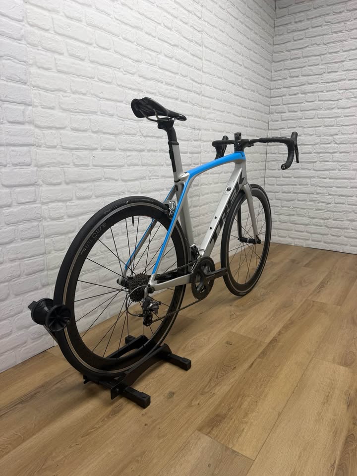 Trek Madone SLR Project One 56cm Ultegra Road Bike